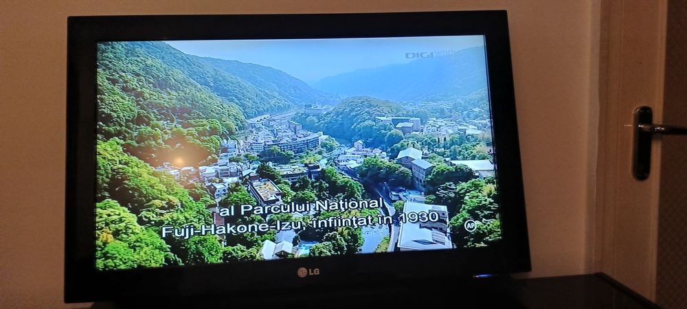 Televizor led LG 32 full HD 2010 Polonia telecomandă