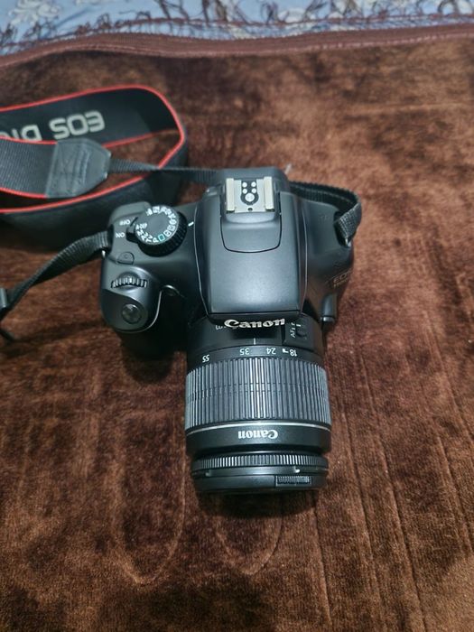 Продам фотоаппарат Canon EOS 1100D