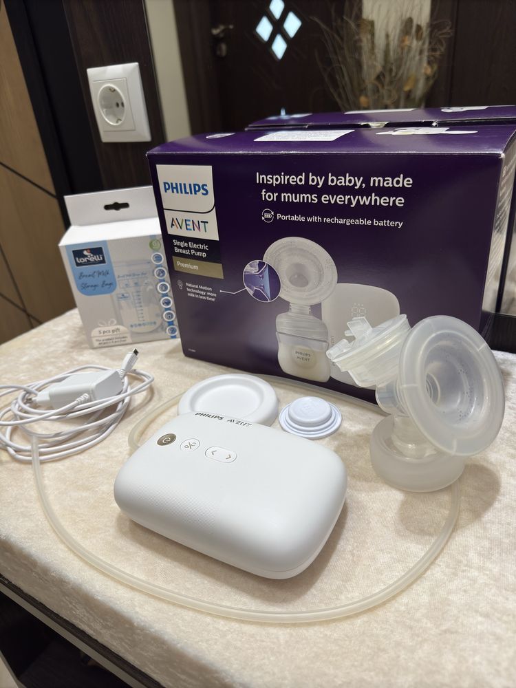 Помпа за кърма Philips Avent + контейнери за кърма