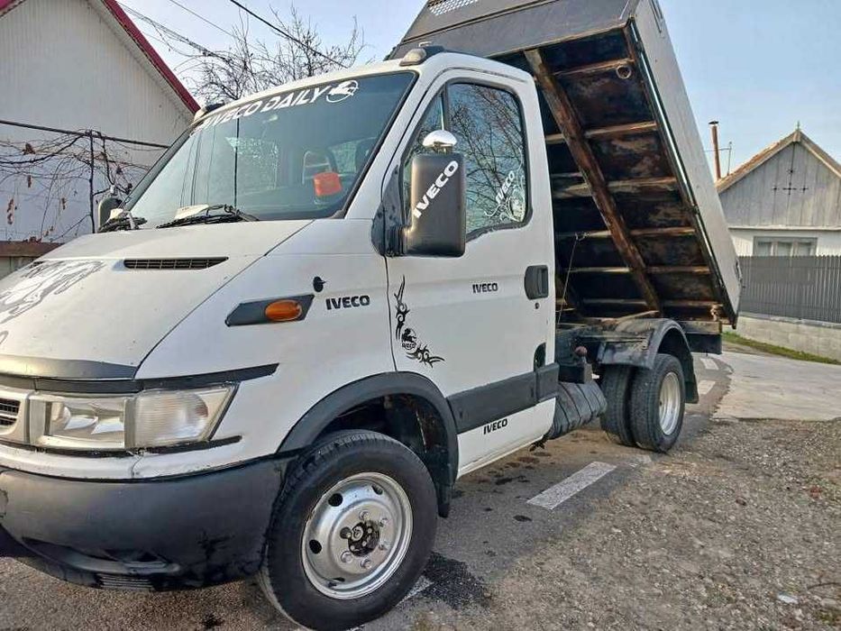 Iveco daily basculabil pe 3 parti, an fabricatie 2006