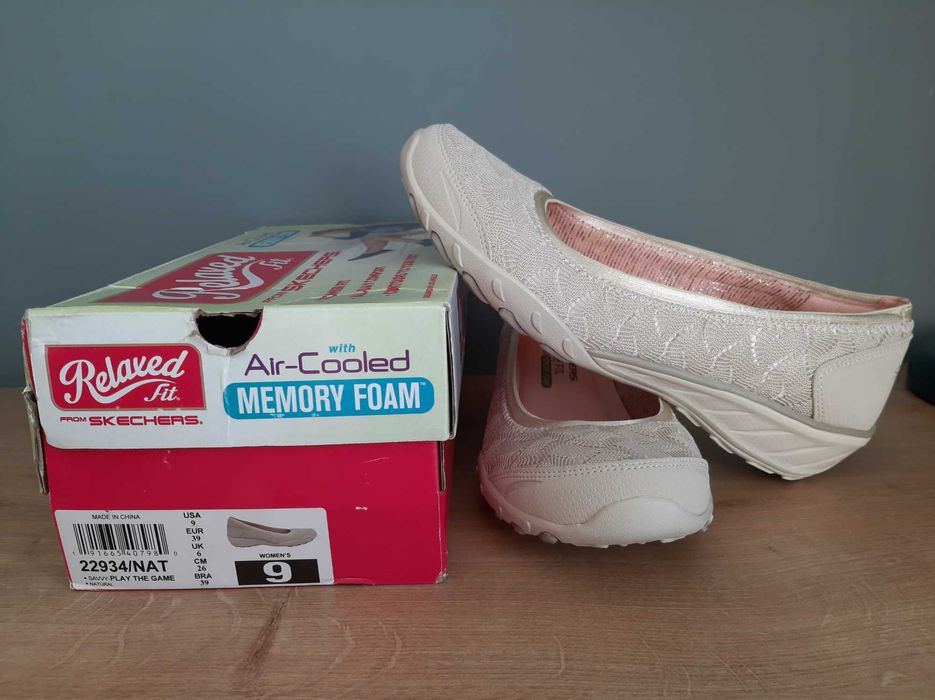 Incaltaminte de dama Skechers Relaxed fit