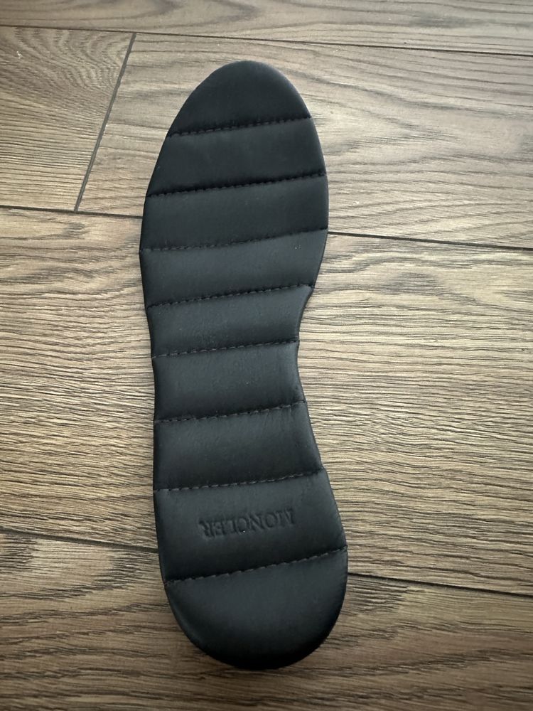 Ghete/bocanci unisex MONCLER,nr 41- noi!!