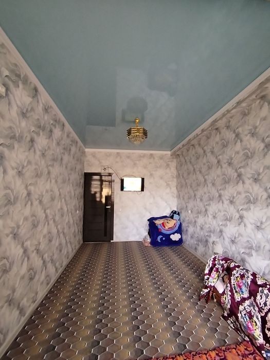 Vagzalda kvartira bor.Faqat oilaga beriladi.