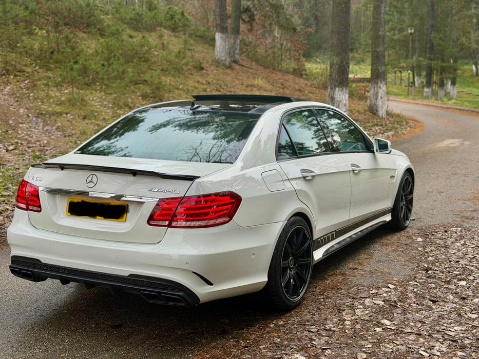 Mercedes E63 AMG facelift 600cp extra full