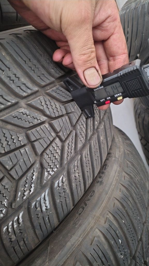 Anvelope Hankook 215/50/18