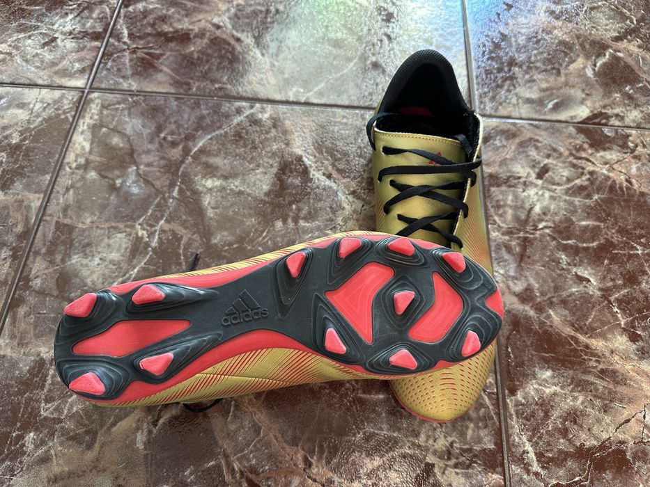 Футболни бутонки Adidas