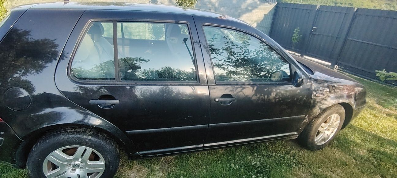 Golf 4 ,1.6 gpl, automat,pentru dezmembrat