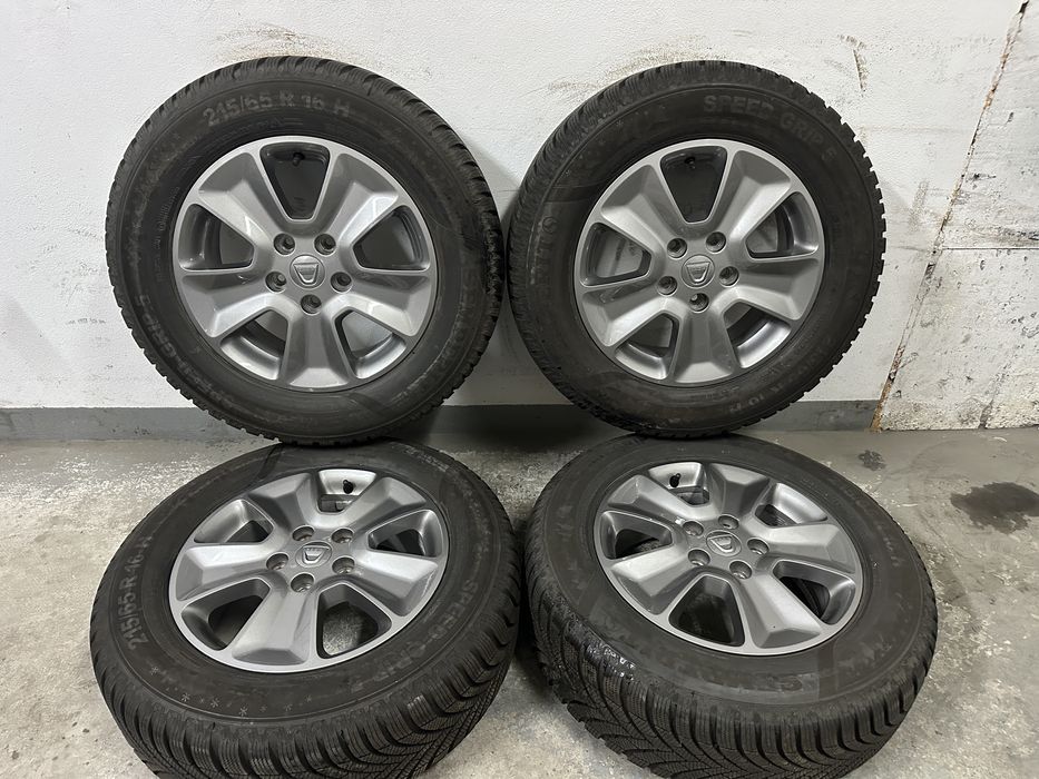 Jante 16 originale Dacia Duster anvelope iarna 215/65/16