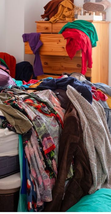 Вещи много всё по 100 тенге