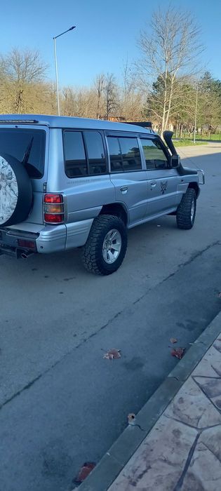 Мицубиши Паджеро 2,5