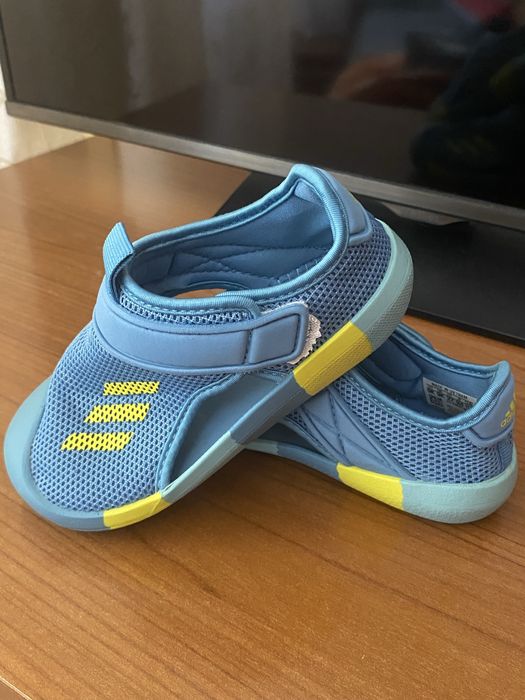 Adidasi copii diferite marimi