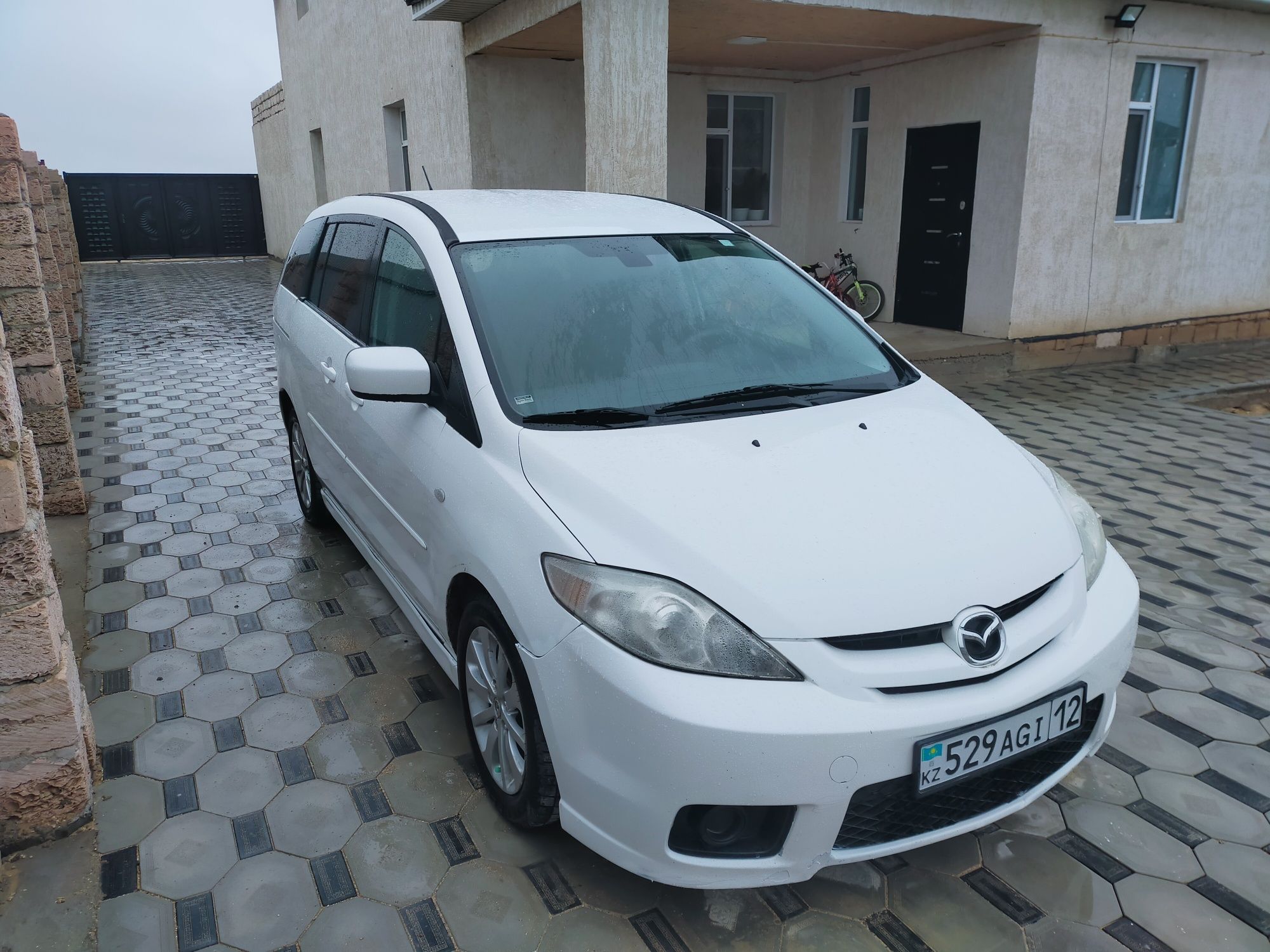 Продаю Mazda 5 2005