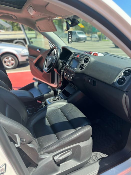 Volkswagen Tiguan 4x4 Automat 2.0 TDI R-Line Interior & Exterior