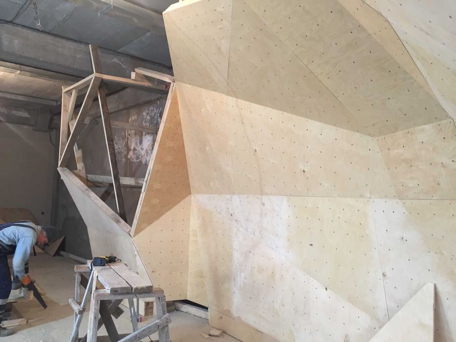 Строительство скалодромов (стенки для скалолазания)