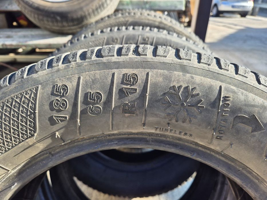 Vind 4 jenti Aluminiu complete pt Dacia Dokker