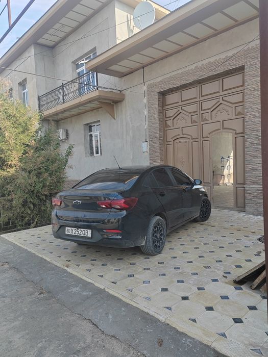 Уй сотилади Самарканд Шахар Дустлик махала