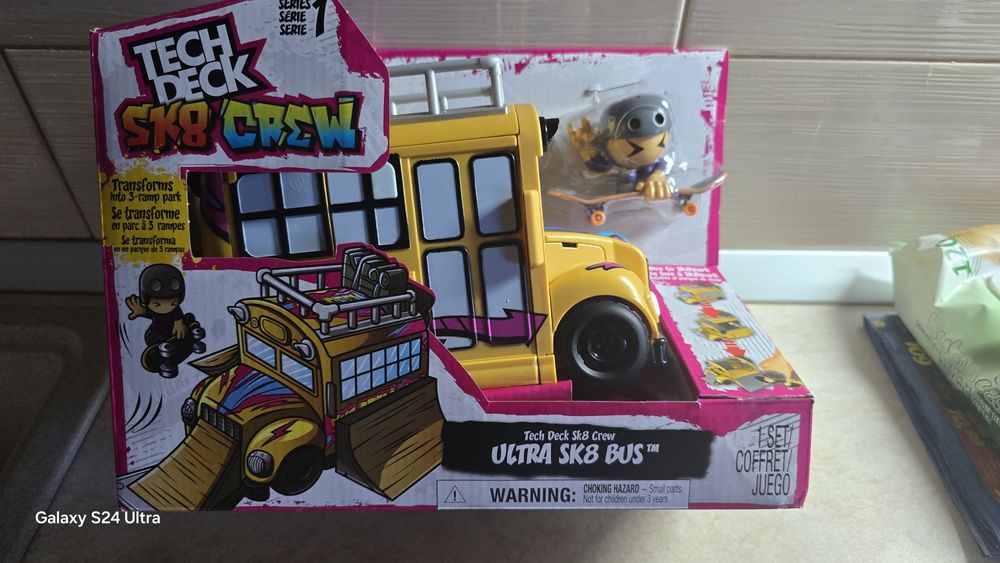 Set autobuz cu mini skateboard si figurina, Tech Deck SK8 Crew