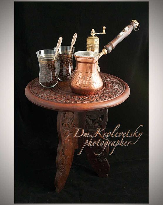 Турка кофеварка. Стол.