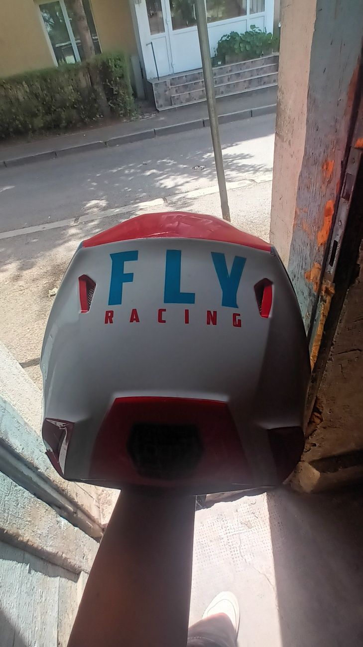Casca motor fly racing reducere