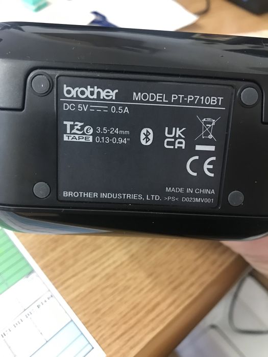 Imprimanta de etichete noua