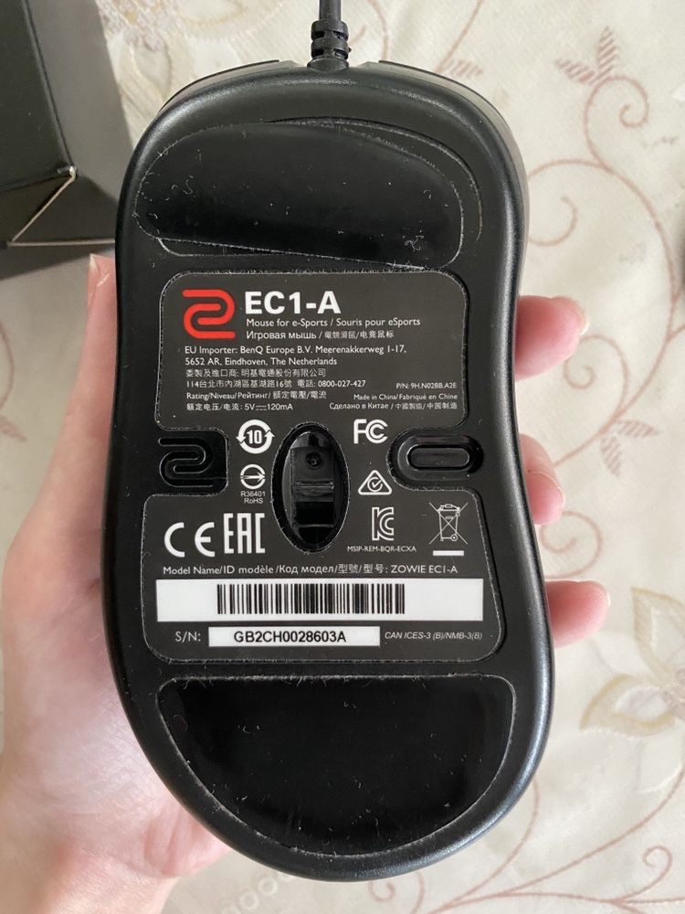 Продам игровую мышь Benq Zowie EC1-A