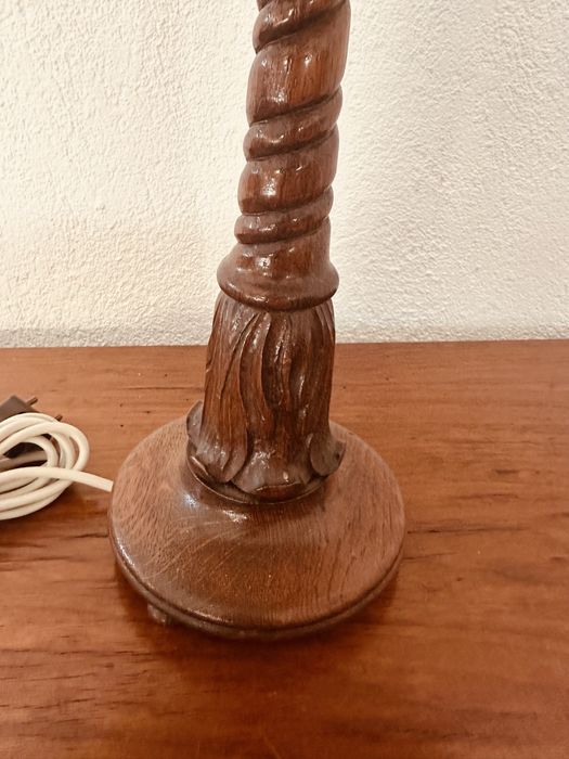 Скандинавска антикварна настолна лампа