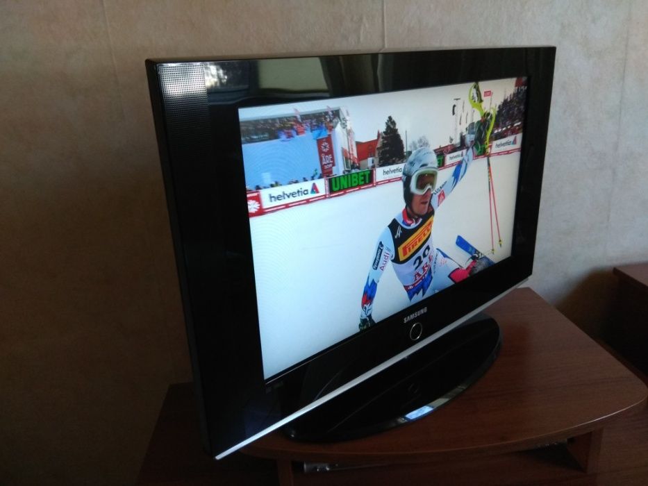 Samsung LE26' HD LCD TV