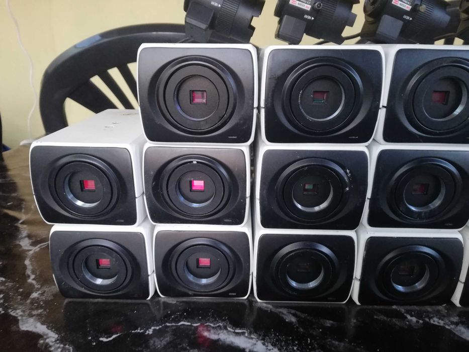Lot 20 броя Hikvision network camera