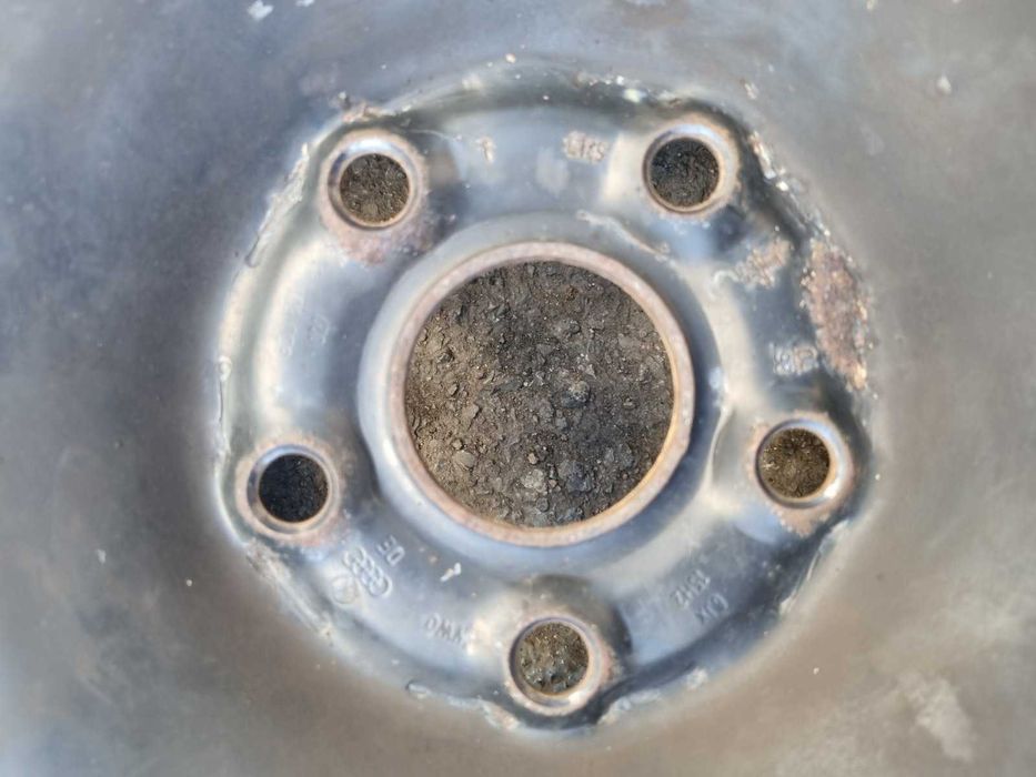 Стоманени джанти 15", 5x112, централен отвор 57.1 - VW, Audi и Skoda