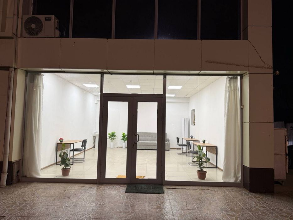 Аренда под офис 2 минут от метро Шахристан 40м2 С мебелью! 450$ 1 этаж