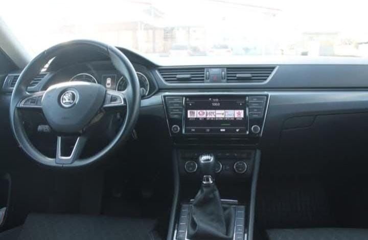 Vând Skoda Superb 2016
