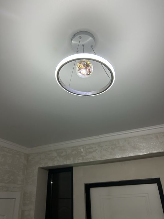 Продается люстра