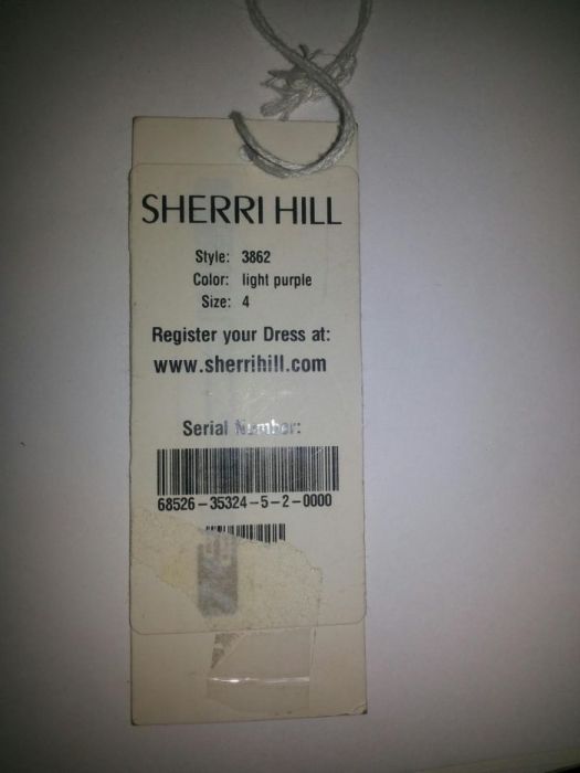 Платье Sherri Hill.