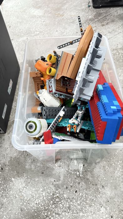 Vând lego la kg, 44kg, lego original sau schimb cu titanic