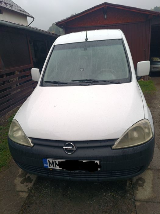Vând Opel Combo dubă 1.3 Diesel