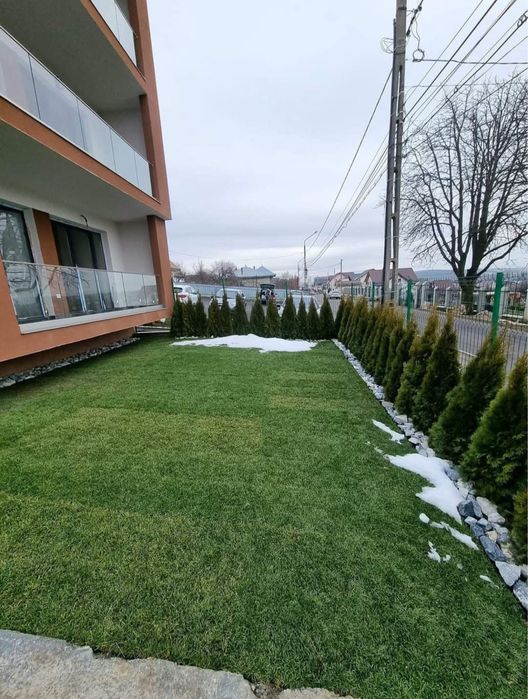 Apartament 2 camere cu CURTE PROPRIE