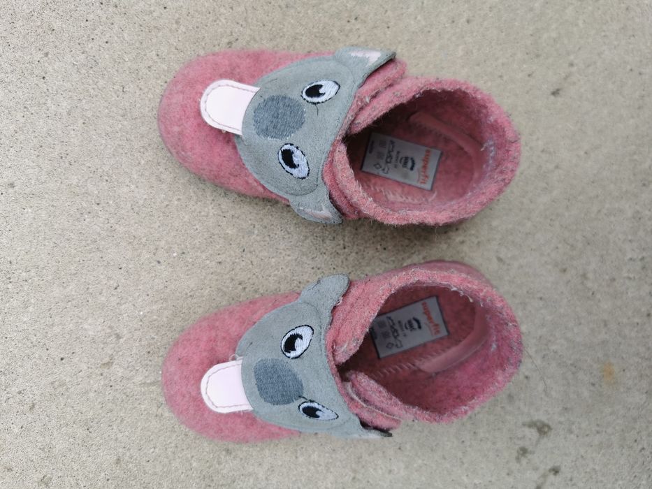 Papuci de casă / Pantofi de interior Superfit, fete, mărimea 21