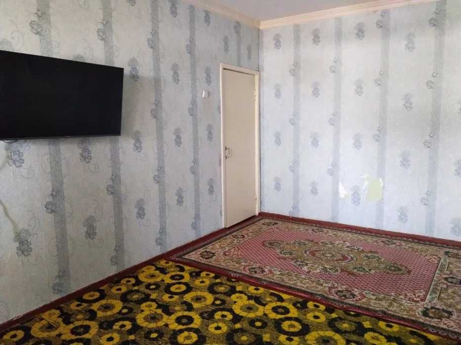 Продается квартира 4 хона 90 м2 срочно сотаман!