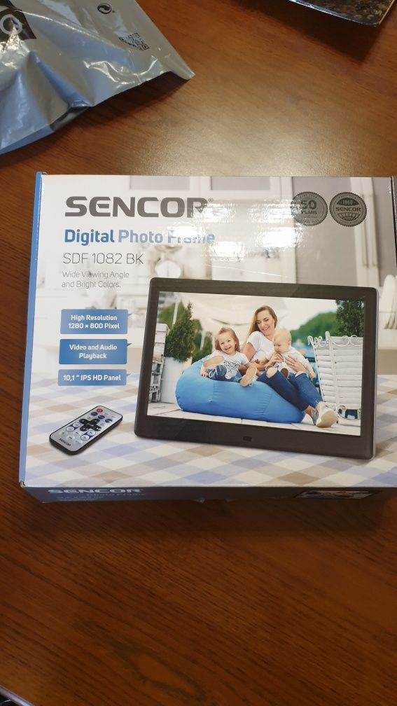 Digital Photo Frame SDF 1082 BK 10.1 HD панел ново.