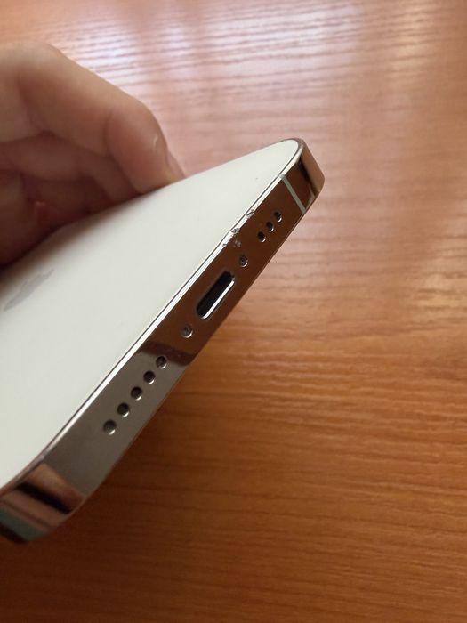 Iphone 13 Pro 128 GB с минимални забележки