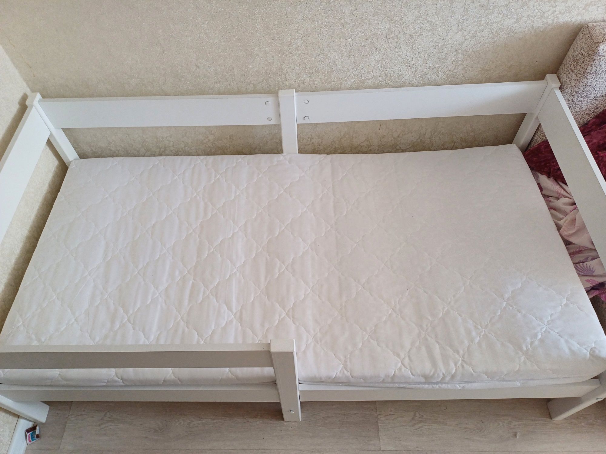 Продам детскую кровать