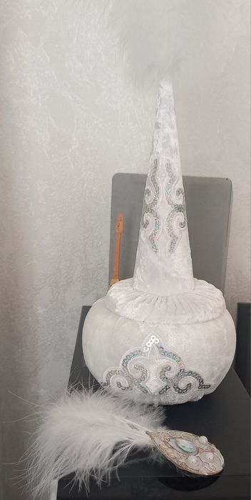 Саукеле  и үкі новая за 1000 тенге