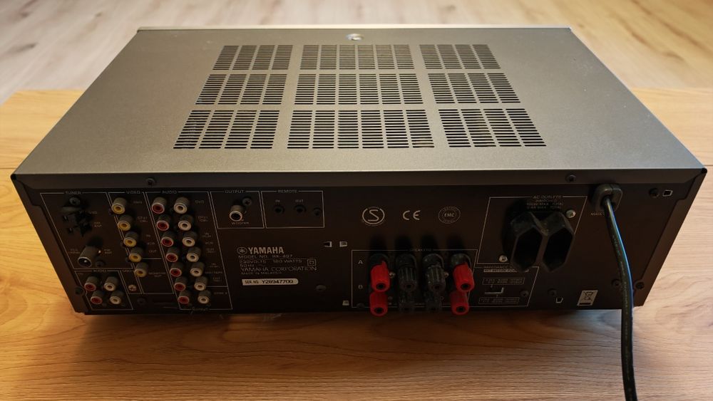 Ресивър Yamaha RX-497