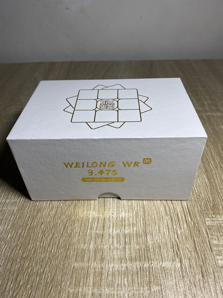 Cub Rubic MoYu WeilLong WR M 2019 Magnetic 3x3 cu stickere