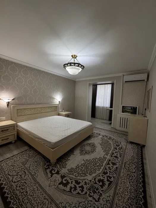 R5 Сдается ШИКАРНАЯ квартира ор-р в Ойбек метро 2/3/9