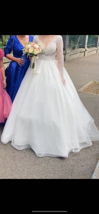 Rochie de mireasa stil printesa cu perle