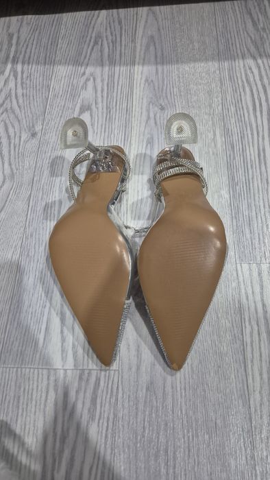 Туфли на каблуке