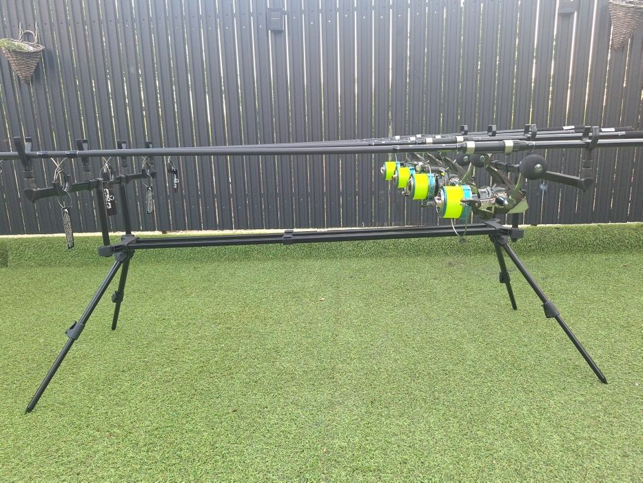 Set 4 Lansete Crap Pro FLx 9  3.90m 3.75 LBS 2 tronsoane Lbs + 4 Mulin