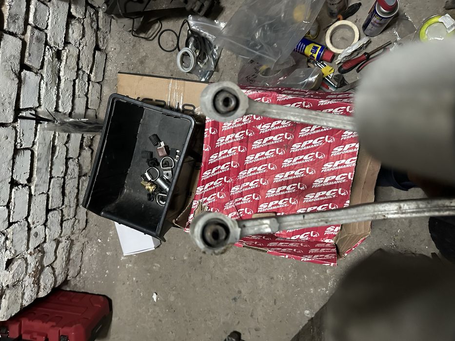 Предни Горни Носачи за Nissan 350z 2003-2007