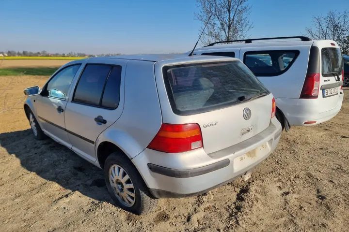 Dezmembrez VW Golf 4 motor 1.4 benzina 75cp  AHW cutie de viteze manuala dezmembrari turbina